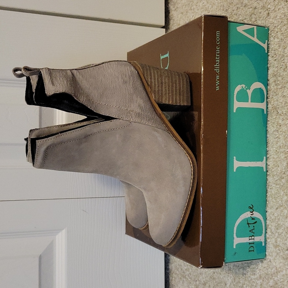 Diba True Booties - Excellent Condition - 7